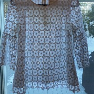 STS stunning white lace blouse with flair sleeves. Medium